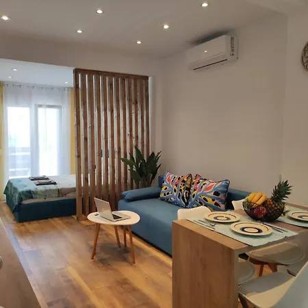 Sea Pleasure Apartment *